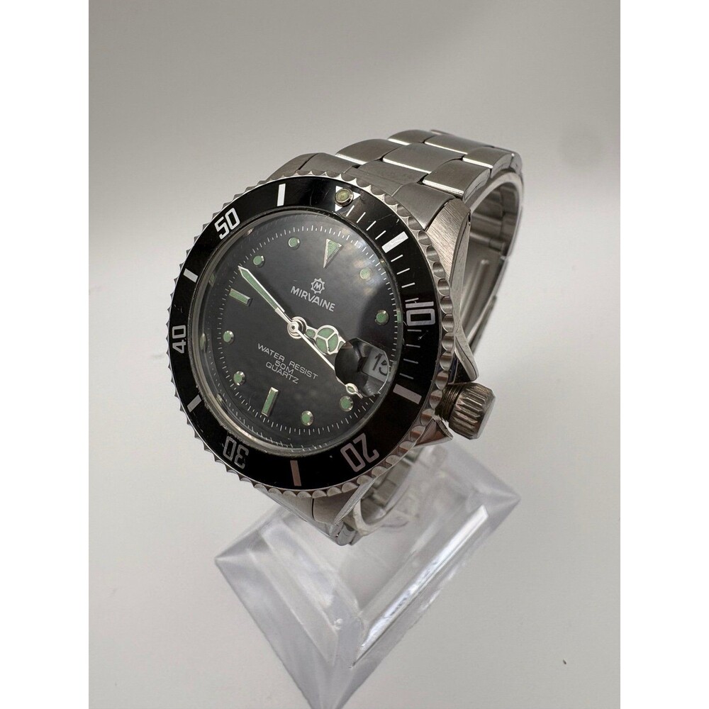 Mirvaine Vintage Quartz Diver Style Watch 50M Date Cyclops Black Dial